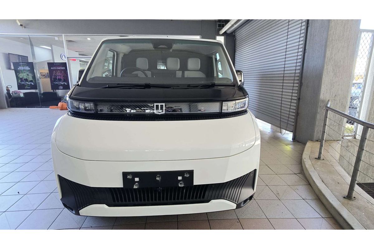 Super Van 5.5m, LWB, FWD, 83kWh, H1980 Super Van 5.5m, LWB, FWD, 83kWh, H1980