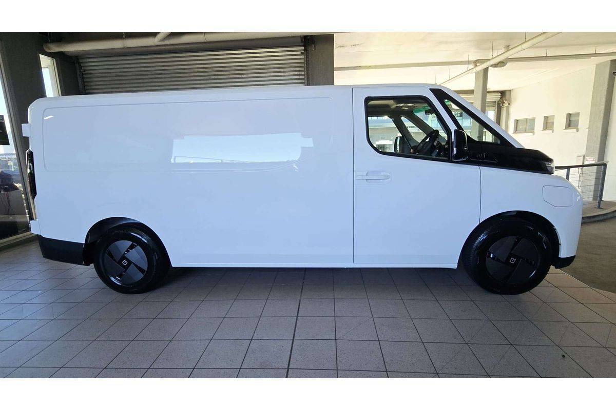 Super Van 5.5m, LWB, FWD, 83kWh, H1980 Super Van 5.5m, LWB, FWD, 83kWh, H1980
