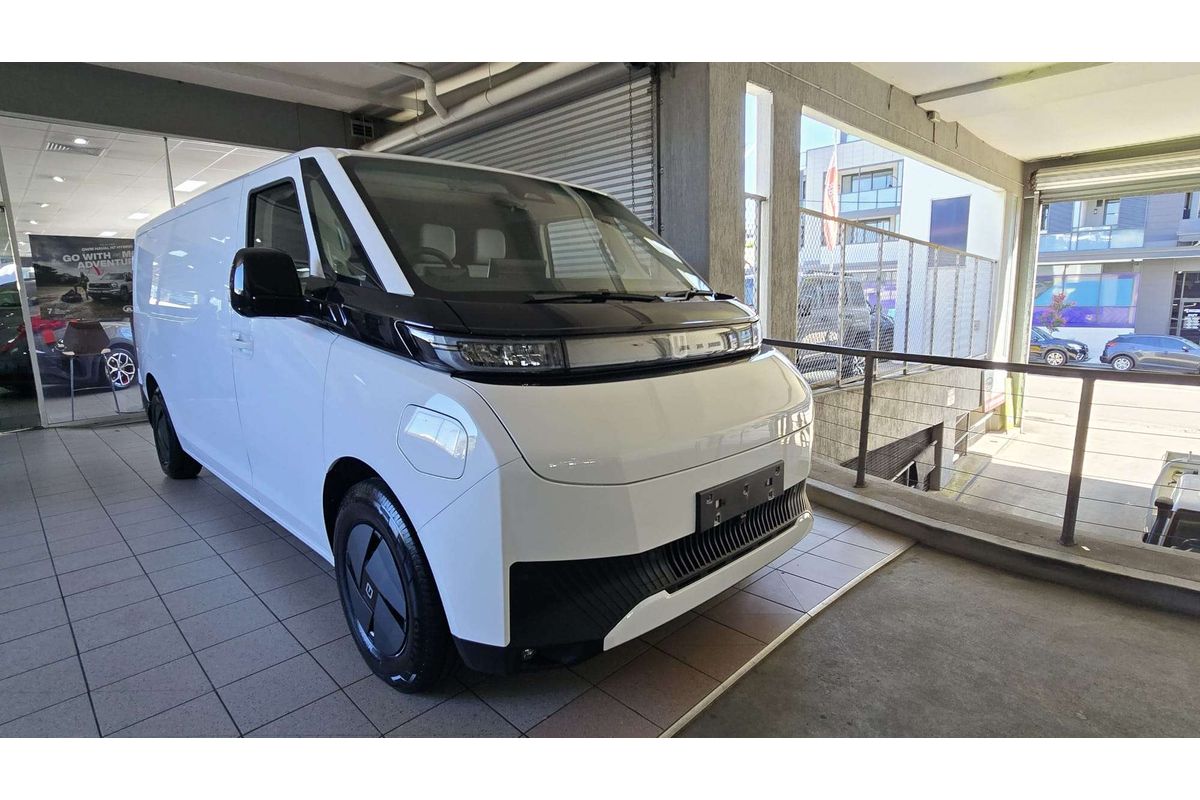 Super Van 5.5m, LWB, FWD, 83kWh, H1980 Super Van 5.5m, LWB, FWD, 83kWh, H1980