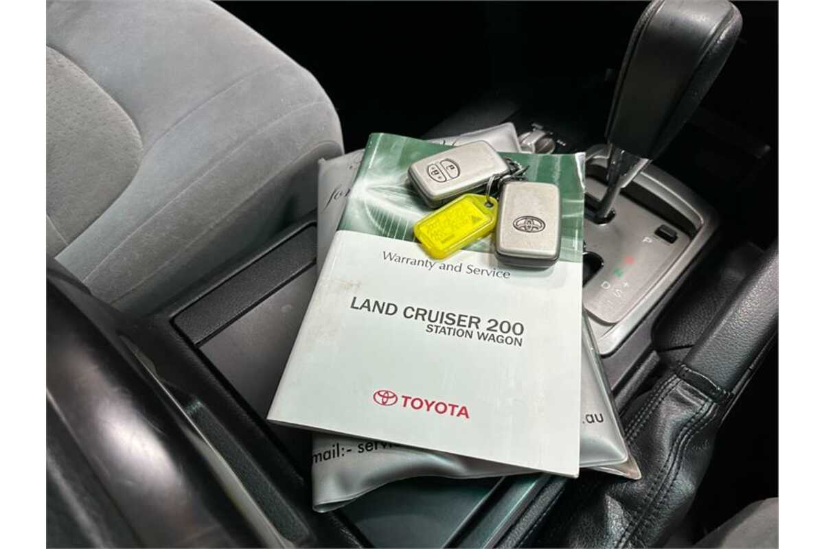 2009 Toyota Landcruiser GXL UZJ200R