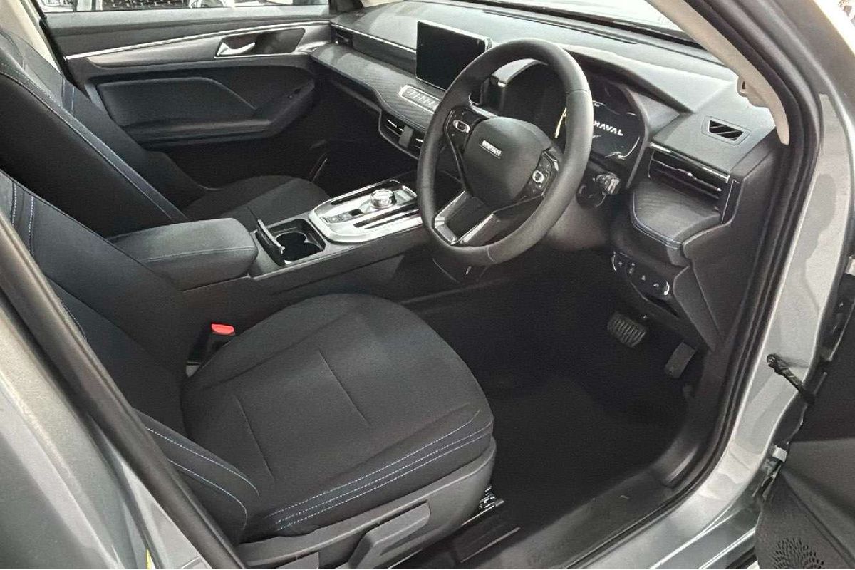 2025 Haval Jolion  Premium Auto 4x2 (JLPRMSUV7AP2B)
