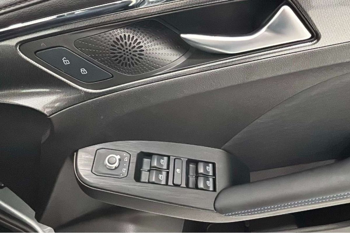 2025 Haval Jolion  Premium Auto 4x2 (JLPRMSUV7AP2B)