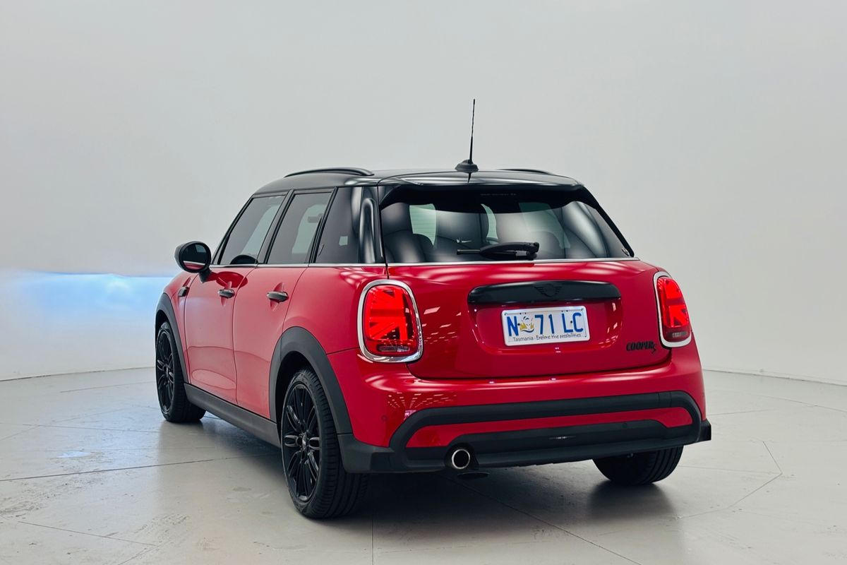 2021 Mini 5D HATCH COOPER MINI YOURS 7SP AUTO S-TRONIC DUAL CL 5D HATCHBACK T3