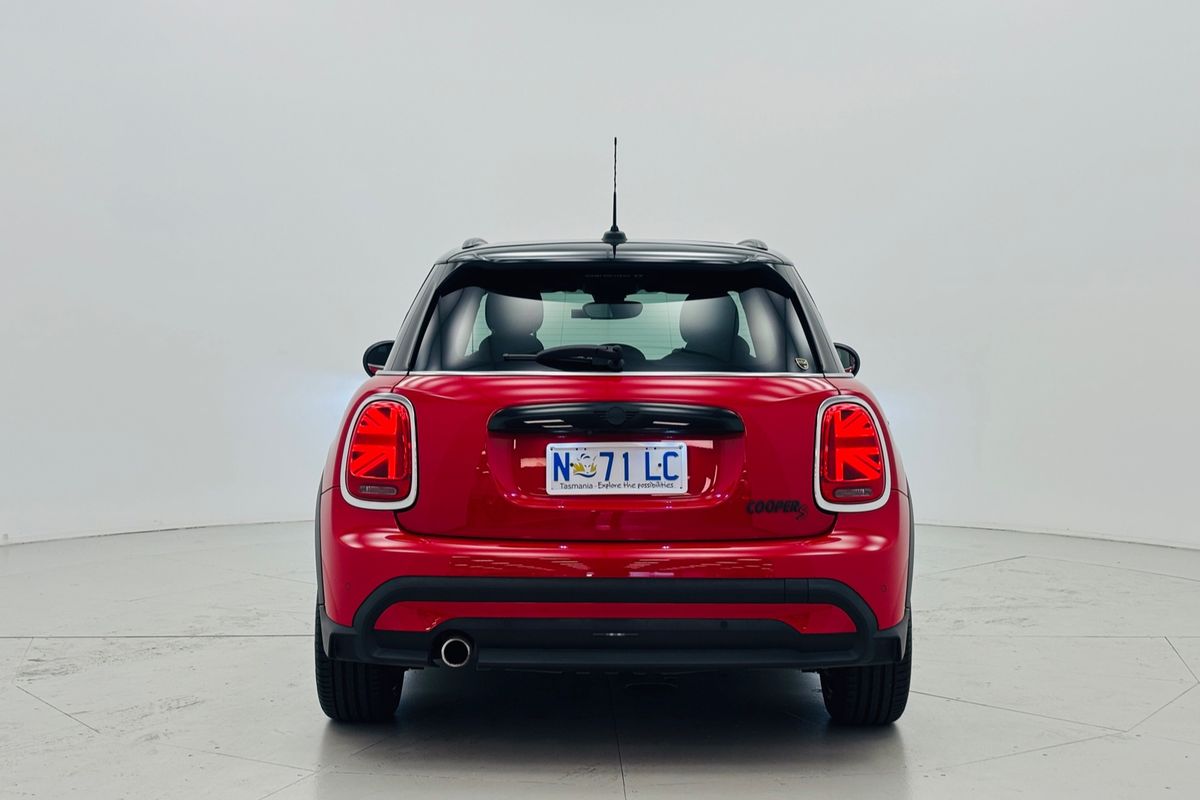 2021 Mini 5D HATCH COOPER MINI YOURS 7SP AUTO S-TRONIC DUAL CL 5D HATCHBACK T3