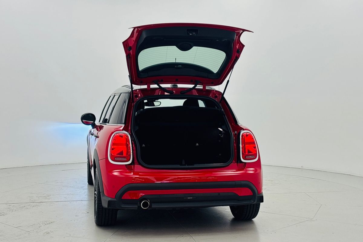2021 Mini 5D HATCH COOPER MINI YOURS 7SP AUTO S-TRONIC DUAL CL 5D HATCHBACK T3