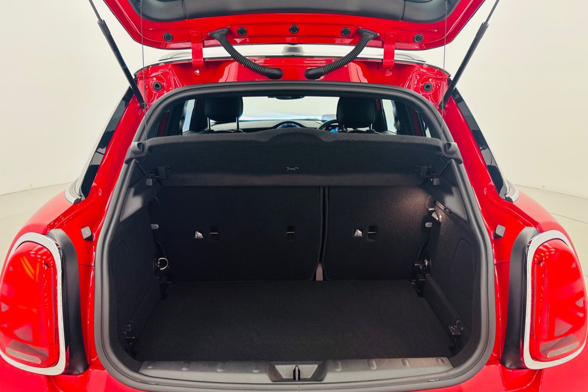 2021 Mini 5D HATCH COOPER MINI YOURS 7SP AUTO S-TRONIC DUAL CL 5D HATCHBACK T3