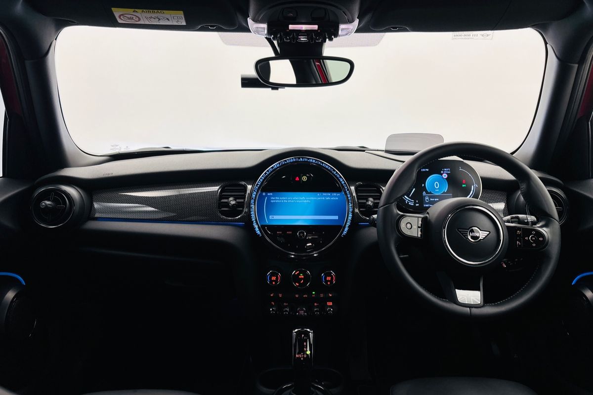 2021 Mini 5D HATCH COOPER MINI YOURS 7SP AUTO S-TRONIC DUAL CL 5D HATCHBACK T3