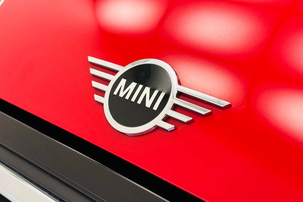 2021 Mini 5D HATCH COOPER MINI YOURS 7SP AUTO S-TRONIC DUAL CL 5D HATCHBACK T3