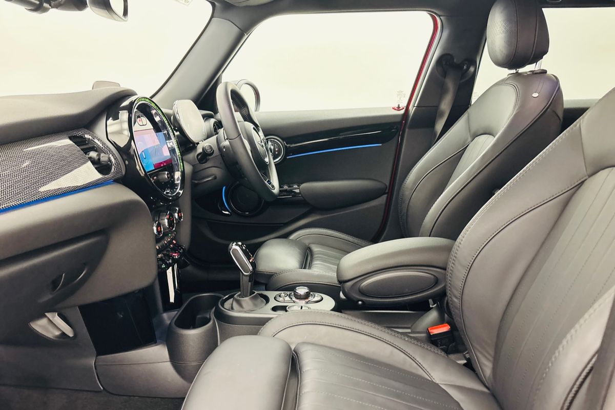 2021 Mini 5D HATCH COOPER MINI YOURS 7SP AUTO S-TRONIC DUAL CL 5D HATCHBACK T3