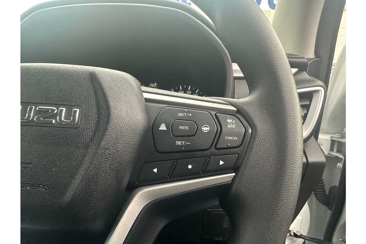 2022 Isuzu MU-X LS-M