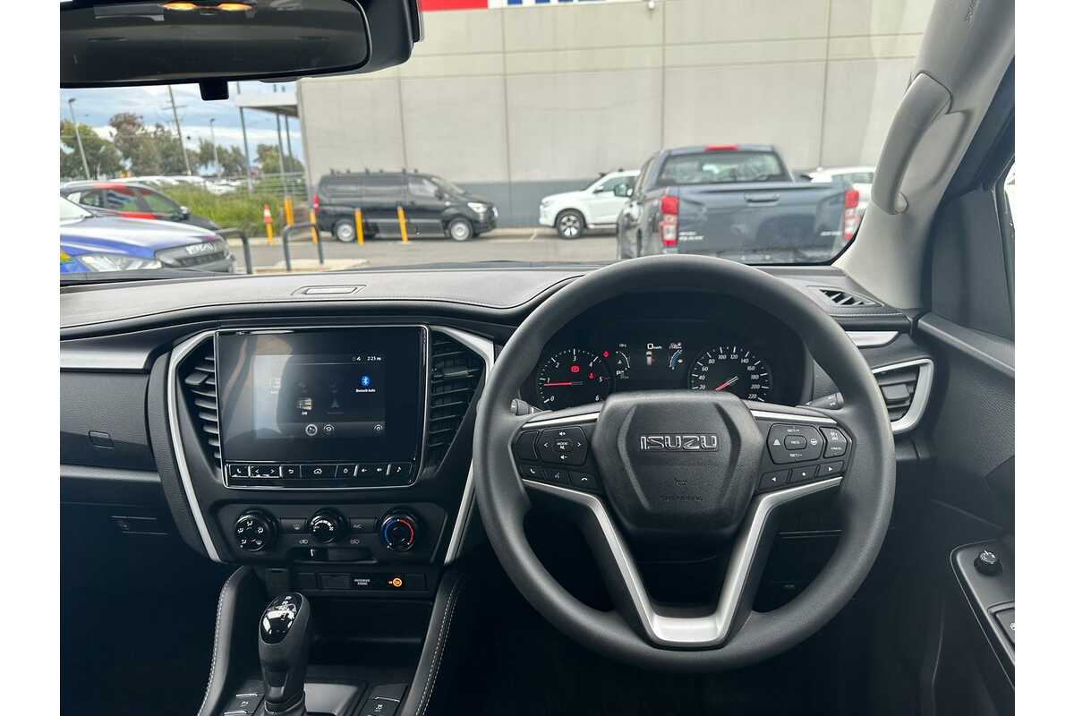 2022 Isuzu MU-X LS-M