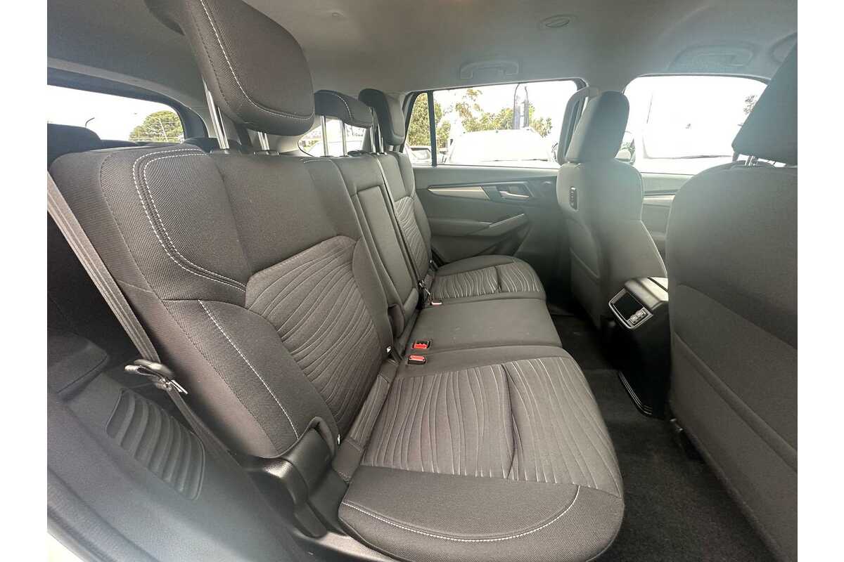 2022 Isuzu MU-X LS-M