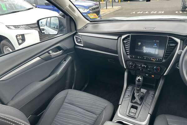 2022 Isuzu MU-X LS-M