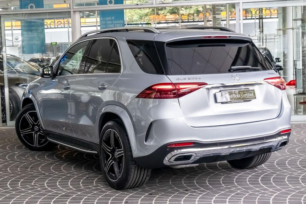 V167 805+055MY GLE300 d WAG 9G 9sp 2.0DT/15kW
