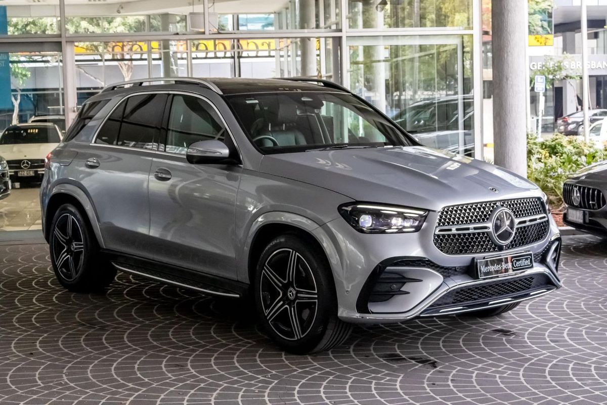 V167 805+055MY GLE300 d WAG 9G 9sp 2.0DT/15kW
