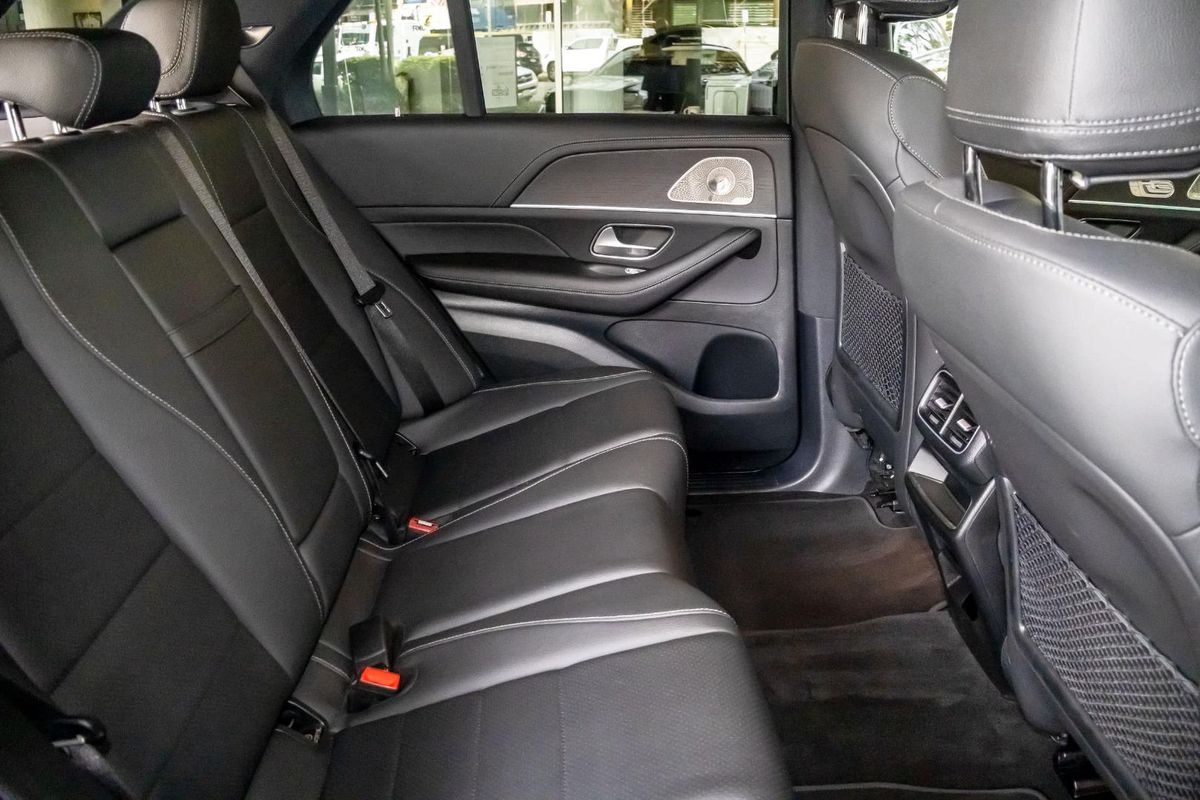 V167 805+055MY GLE300 d WAG 9G 9sp 2.0DT/15kW
