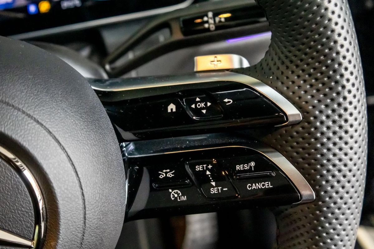 X254 806+056MY GLC200 WAG 9G 9 sp 2.0T/17kW