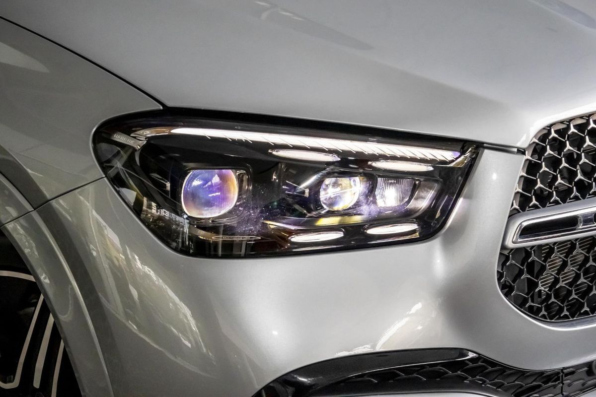 V167 805+055MY GLE300 d WAG 9G 9sp 2.0DT/15kW