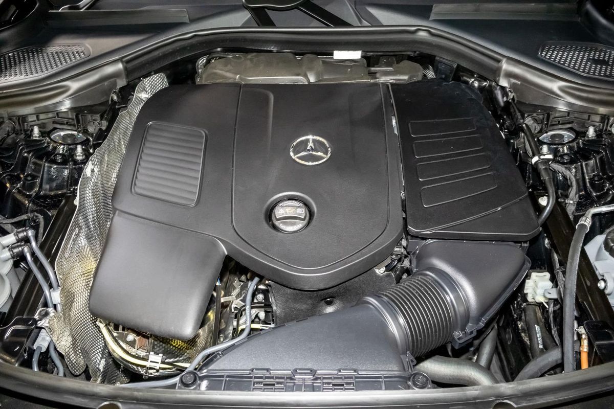 X254 806+056MY GLC200 WAG 9G 9 sp 2.0T/17kW