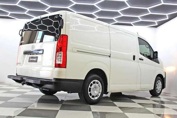 2021 Toyota Hiace  GDH300R