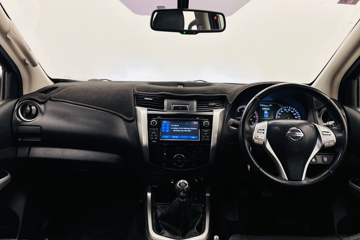 2018 NISSAN NAVARA ST-X (4x4) (SUNROOF) MAN DUAL CAB UTILITY DT4 DIESEL