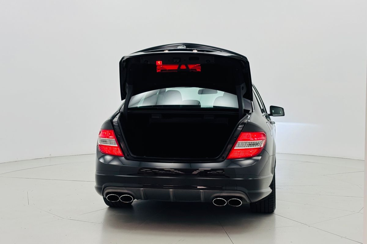 2010 Mercedes-benz C63 AMG 7 SP AUTOMATIC G-TRONIC 4D SEDAN V8