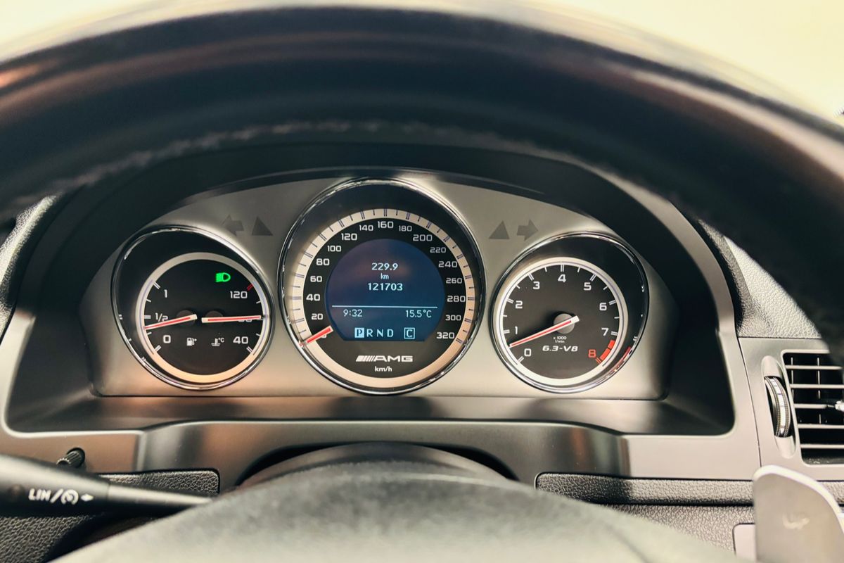 2010 Mercedes-benz C63 AMG 7 SP AUTOMATIC G-TRONIC 4D SEDAN V8