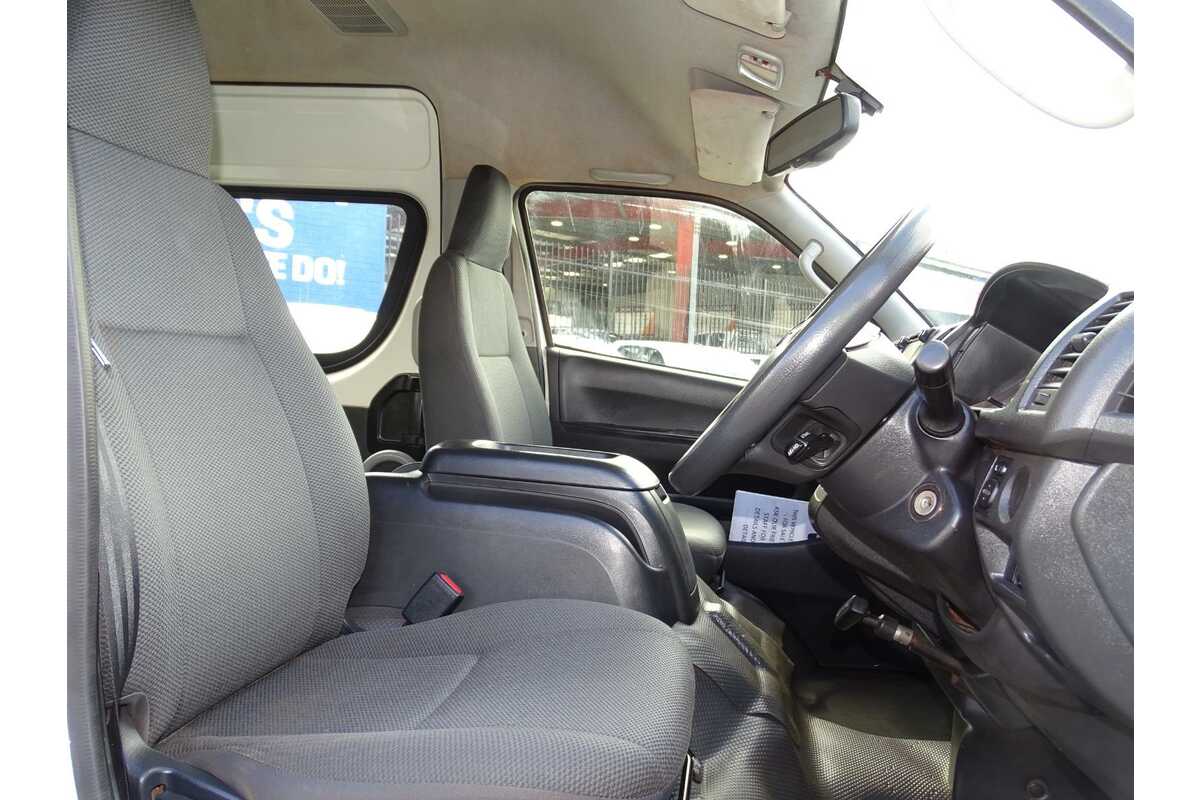 2018 Toyota Hiace Commuter KDH223R