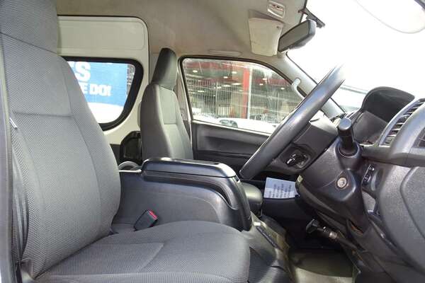 2018 Toyota Hiace Commuter KDH223R