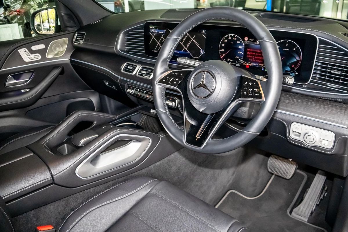 V167 805+055MY GLE300 d WAG 9G 9sp 2.0DT/15kW