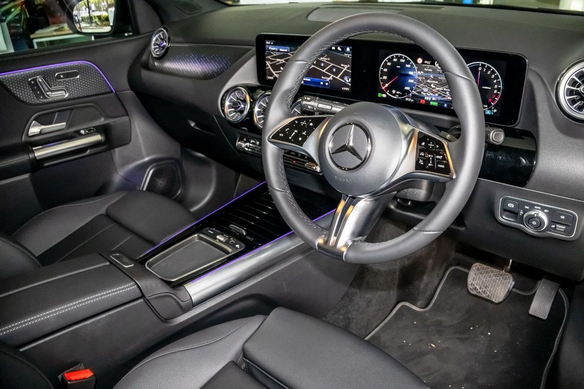 H247 806MY GLA250 e with EQ hy WAG SSD 8sp 1