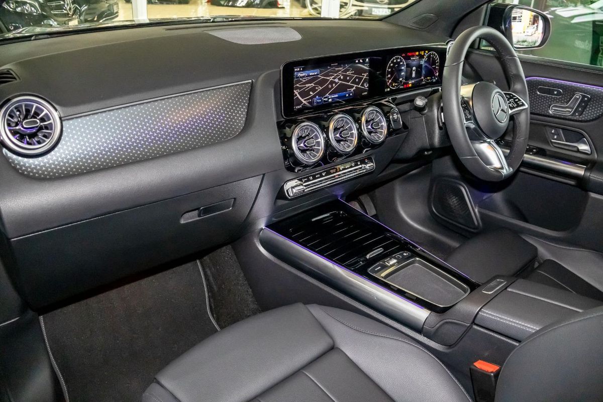 H247 806MY GLA250 e with EQ hy WAG SSD 8sp 1