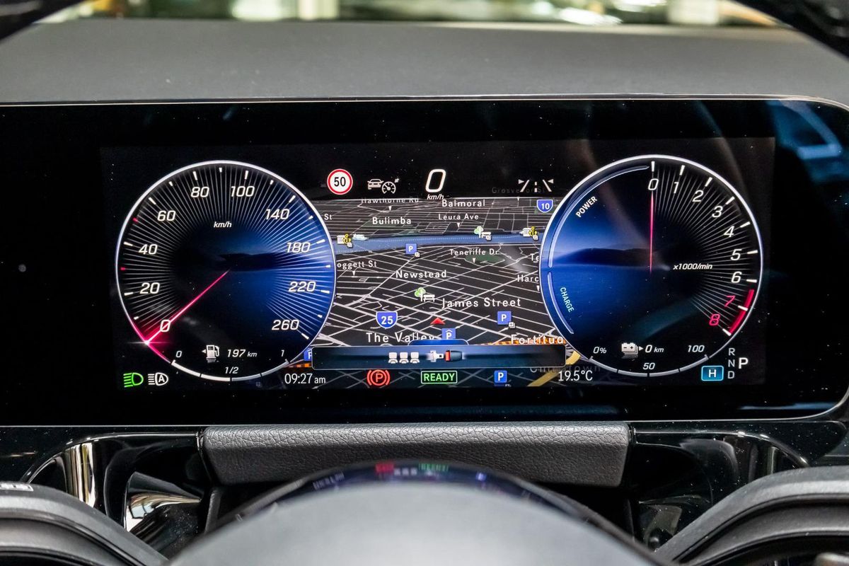 H247 806MY GLA250 e with EQ hy WAG SSD 8sp 1