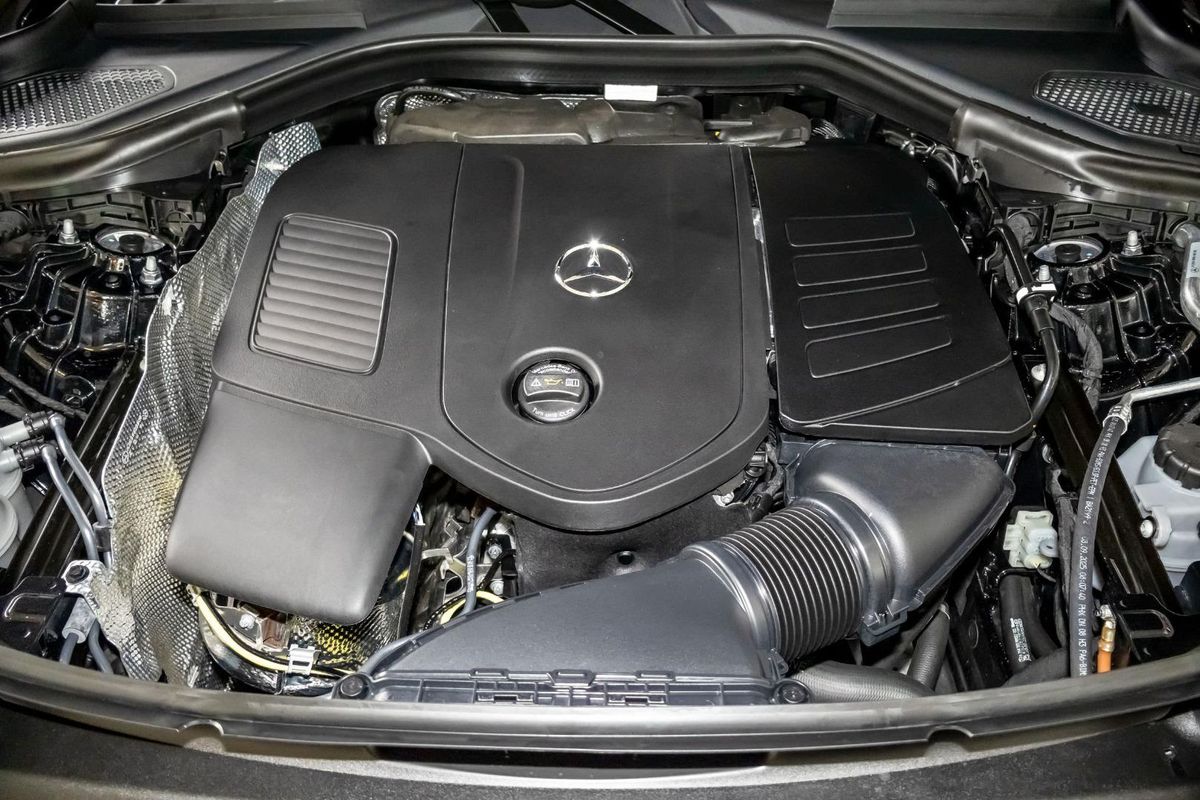 X254 806+056MY GLC200 WAG 9G 9 sp 2.0T/17kW