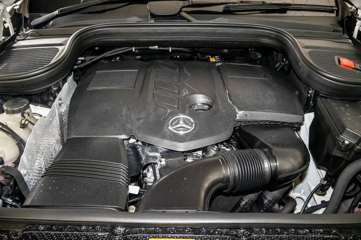 V167 805+055MY GLE300 d WAG 9G 9sp 2.0DT/15kW