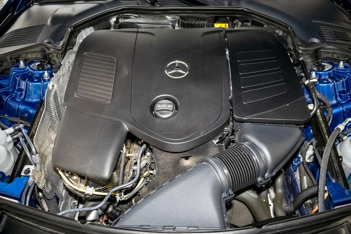 A236 805MY CLE300 CAB 2dr 9G 9 sp 2.0T/17kW