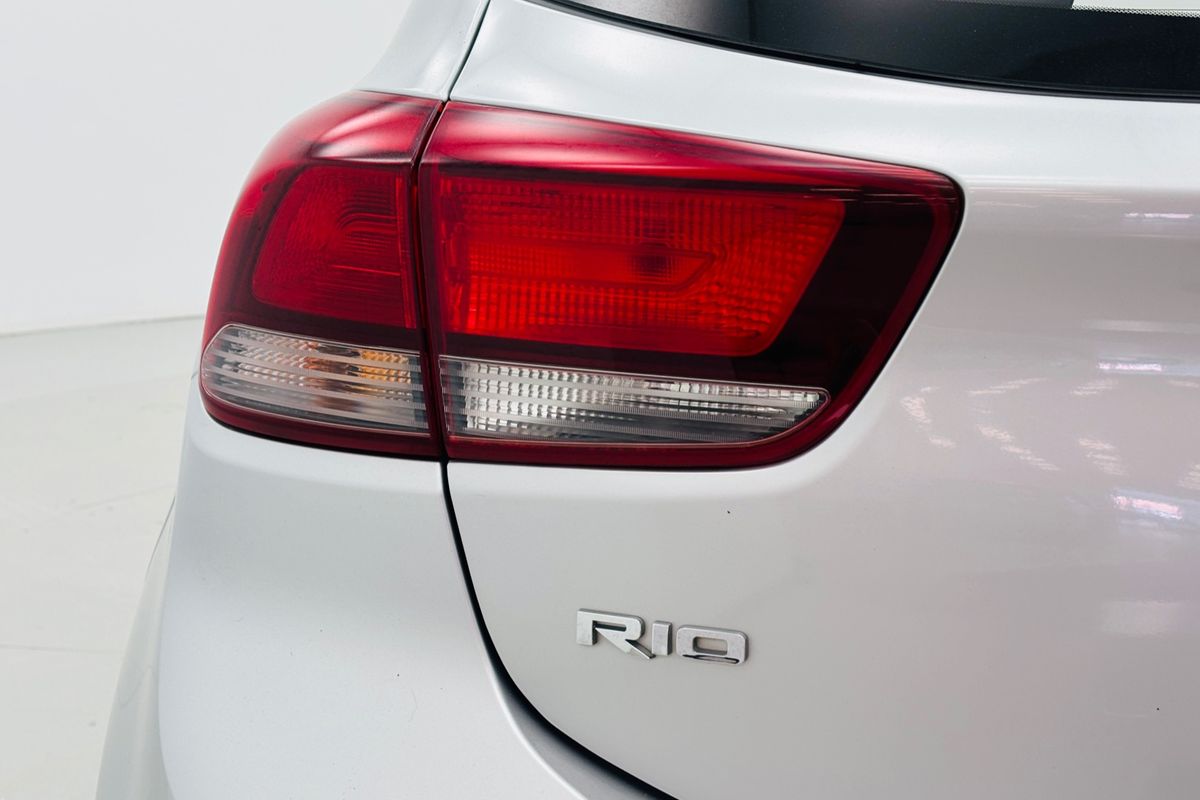 2017 Kia RIO S 4 SP AUTOMATIC 5D HATCHBACK 4CYL 