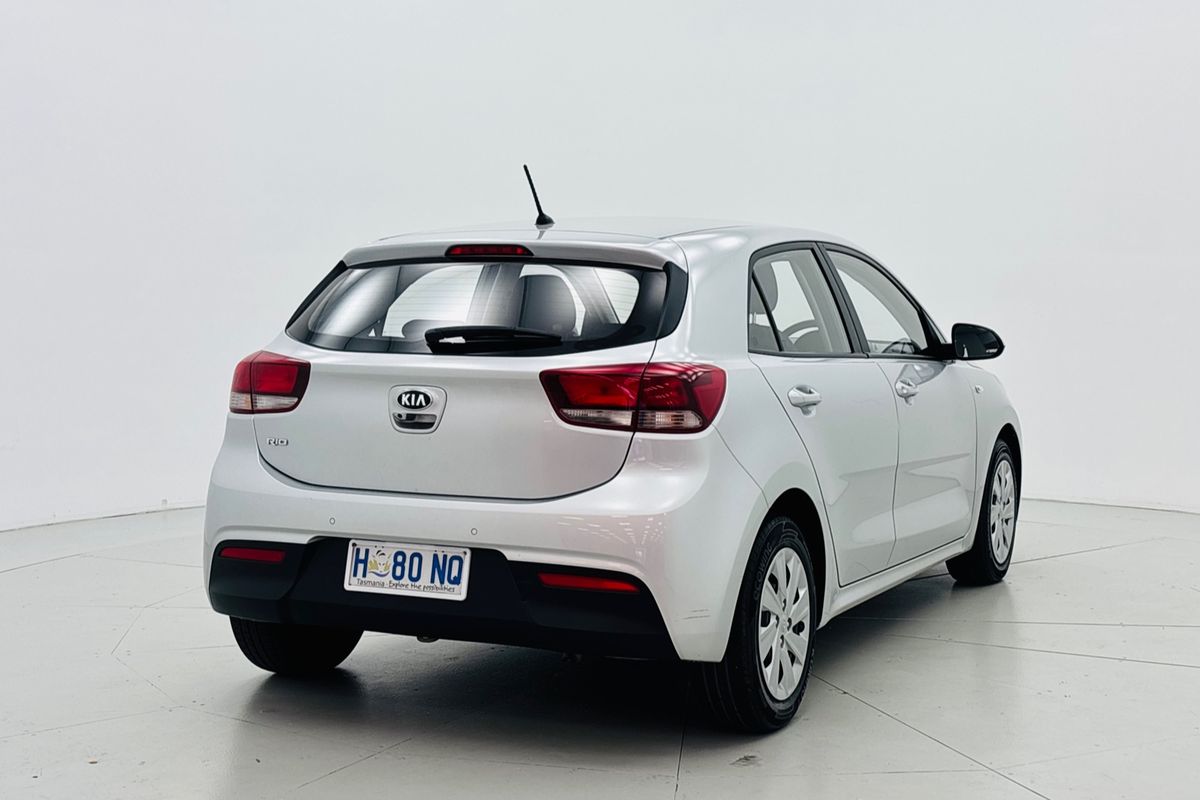 2017 Kia RIO S 4 SP AUTOMATIC 5D HATCHBACK 4CYL 