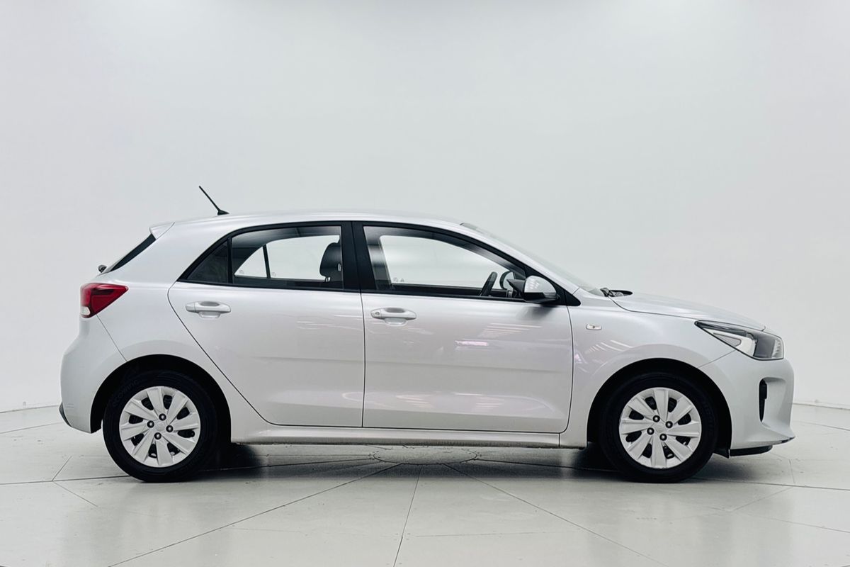 2017 Kia RIO S 4 SP AUTOMATIC 5D HATCHBACK 4CYL 
