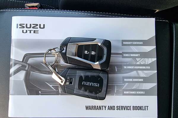 2022 Isuzu MU-X LS-M