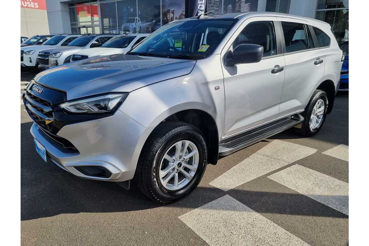 2022 Isuzu MU-X LS-M