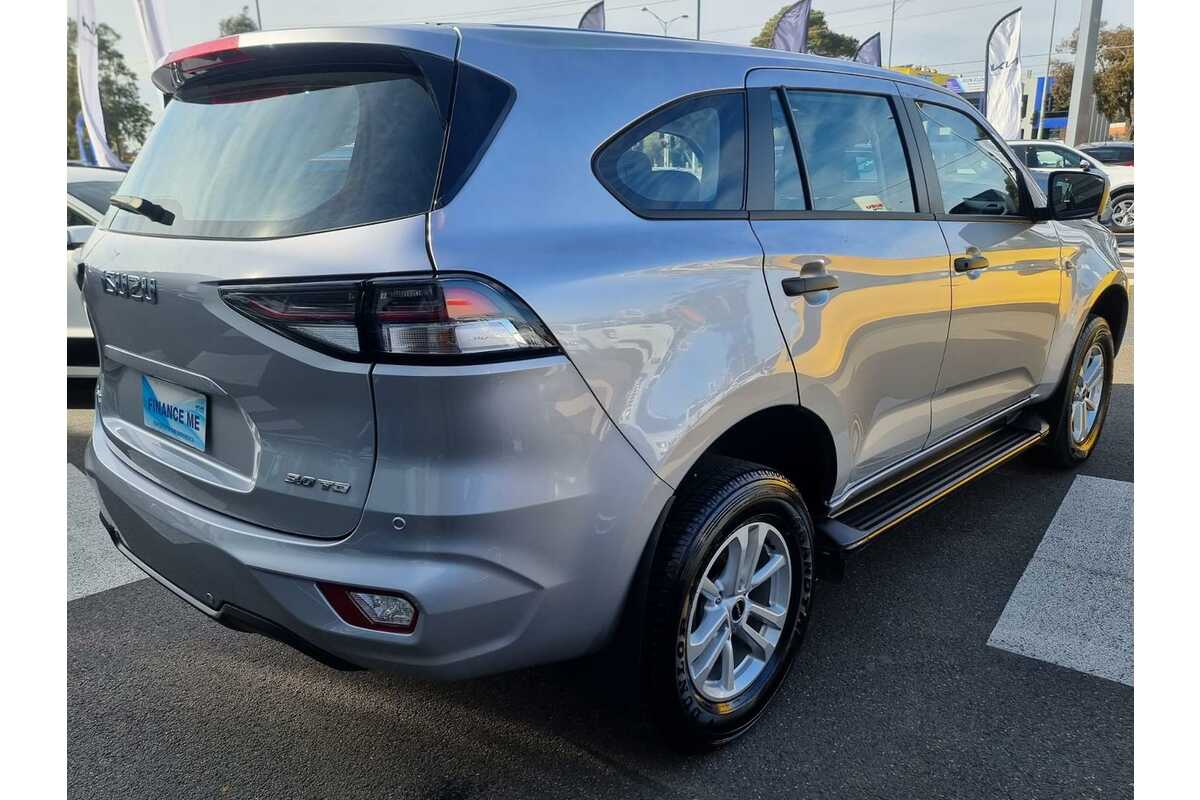 2022 Isuzu MU-X LS-M