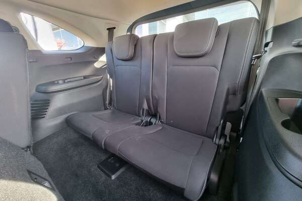 2022 Isuzu MU-X LS-M