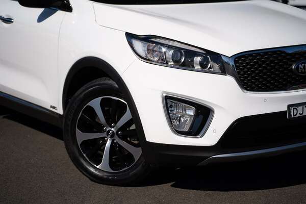 2016 Kia Sorento SLi UM