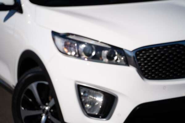 2016 Kia Sorento SLi UM