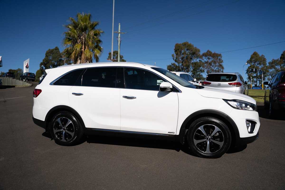 2016 Kia Sorento SLi UM