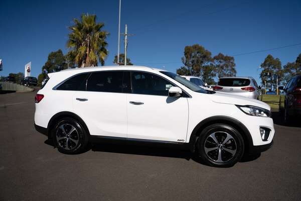 2016 Kia Sorento SLi UM