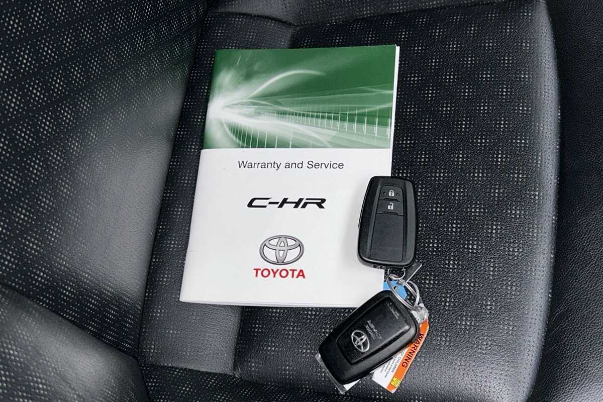 2017 Toyota C-HR Koba S-CVT 2WD NGX10R