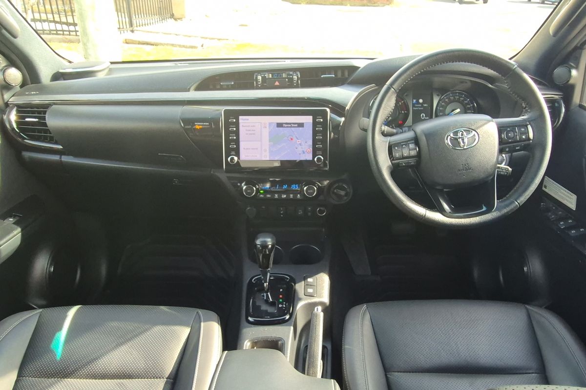 Hilux 4x4 Rugged X 2.8L T Diesel Automatic Double Cab 2U76940 001