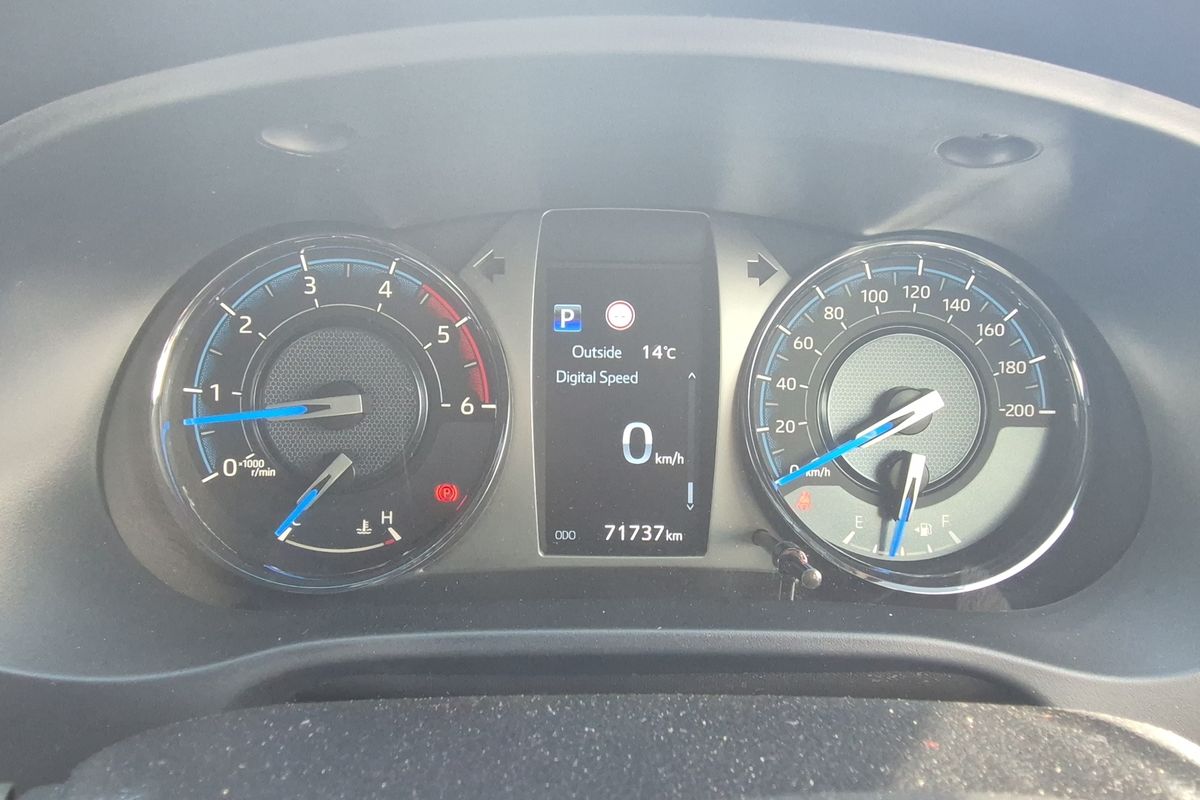 Hilux 4x4 Rugged X 2.8L T Diesel Automatic Double Cab 2U76940 001
